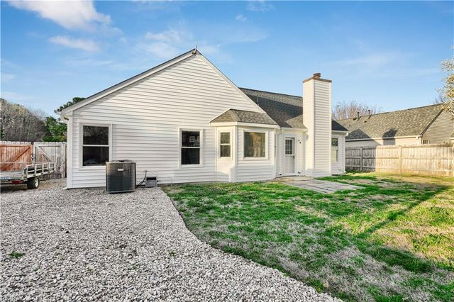 176 Ashford DR, Suffolk, VA 23434