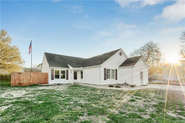 176 Ashford DR, Suffolk, VA 23434