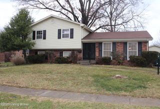 4603 Stormon Ct, Louisville, KY 40220