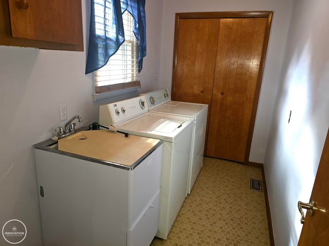 825 Summer Street, Algonac, MI 48001