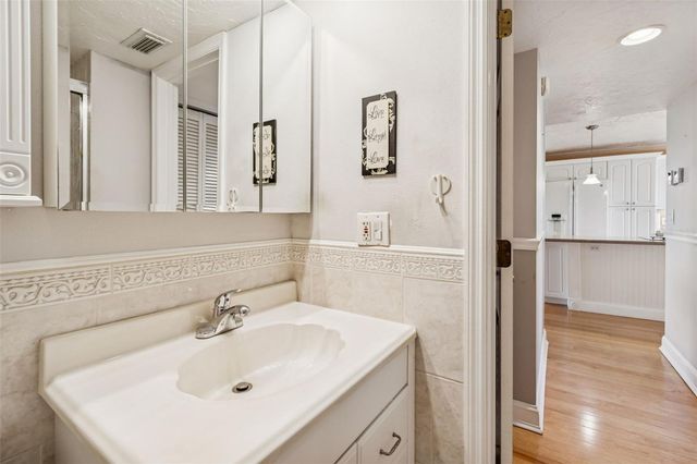 3400 COVE CAY DRIVE 7H, Clearwater, FL 33760