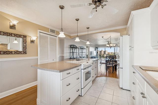 3400 COVE CAY DRIVE 7H, Clearwater, FL 33760
