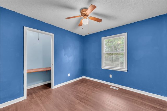 1064 S Greenwich Drive, Walhalla, SC 29691