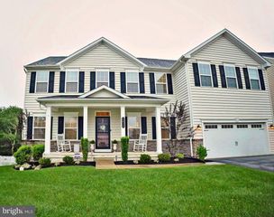 1015 SMITHFIELD LN, Downingtown, PA 19335