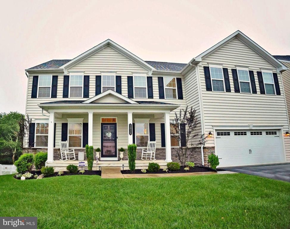 1015 SMITHFIELD LN, Downingtown, PA 19335