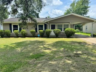 5045 Raleigh Drive, Beaumont, TX 77706