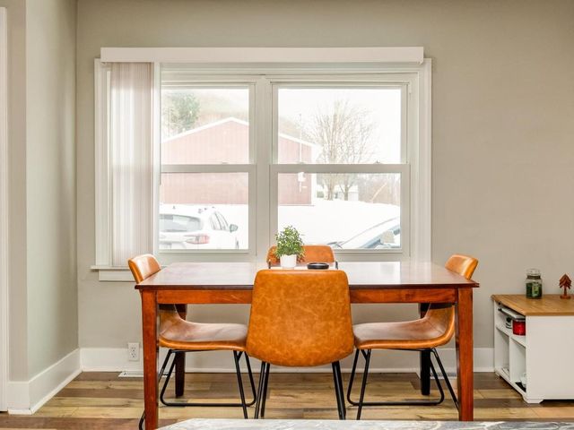 1855 W Lawrence Ave, Ellwood City, PA 16117