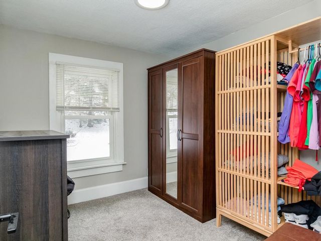 1855 W Lawrence Ave, Ellwood City, PA 16117