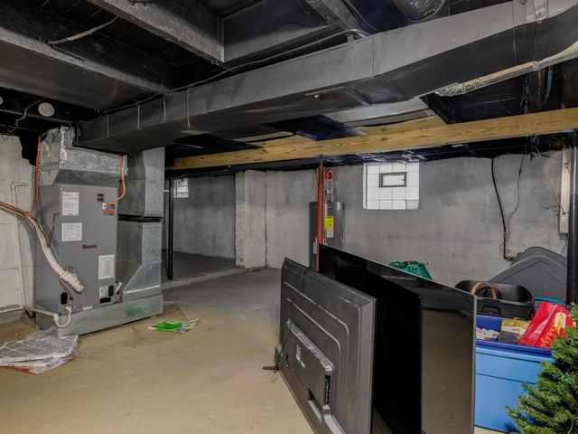 1855 W Lawrence Ave, Ellwood City, PA 16117