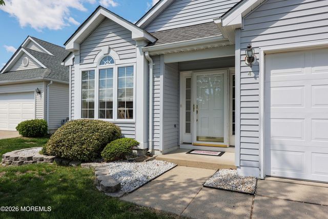 4 Abercorn Court, Jackson, NJ 08527