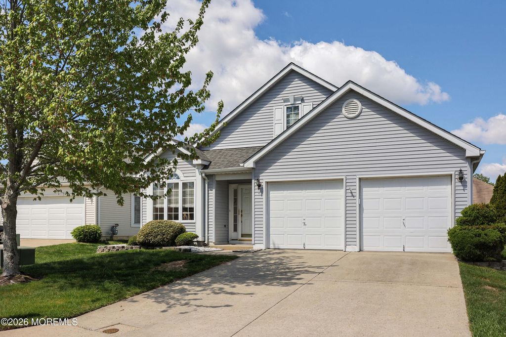 4 Abercorn Court, Jackson, NJ 08527