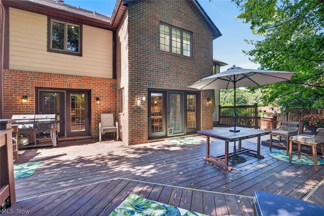 481 Lake of The Woods Boulevard, Akron, OH 44333