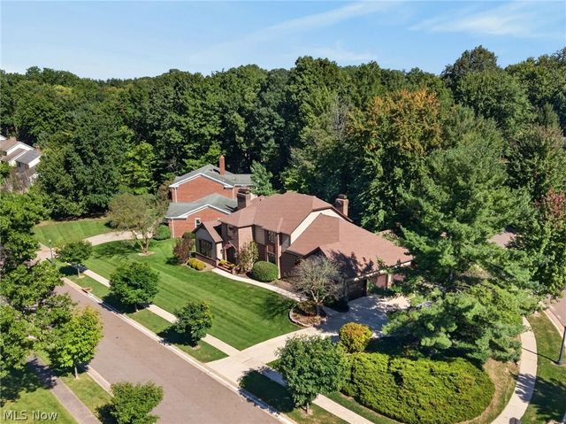 481 Lake of The Woods Boulevard, Akron, OH 44333