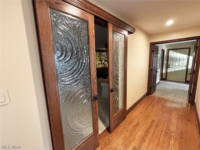481 Lake of The Woods Boulevard, Akron, OH 44333