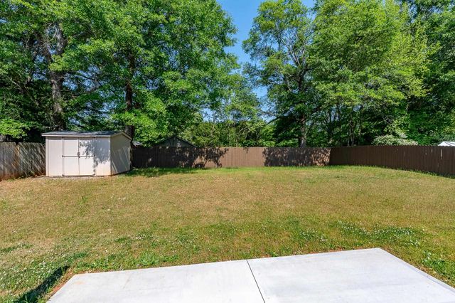 728 Cannonsburg Drive, Duncan, SC 29334
