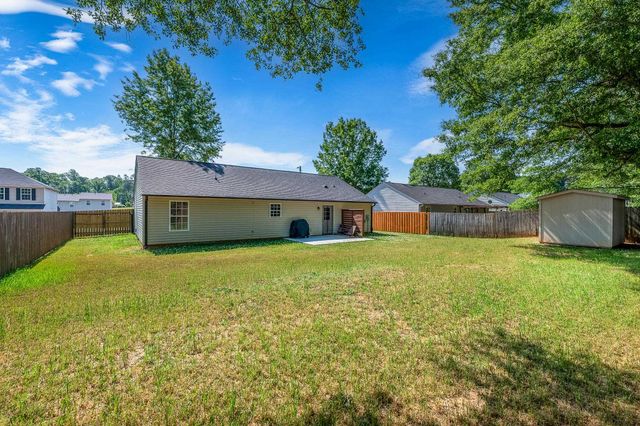 728 Cannonsburg Drive, Duncan, SC 29334