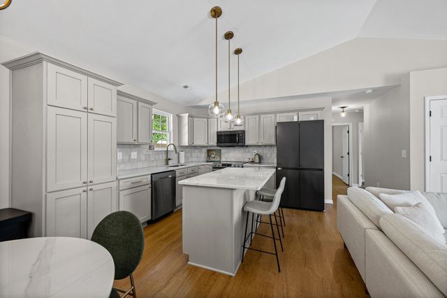 728 Cannonsburg Drive, Duncan, SC 29334