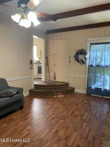 1240 Magnolia Avenue, Natchez, MS 39120
