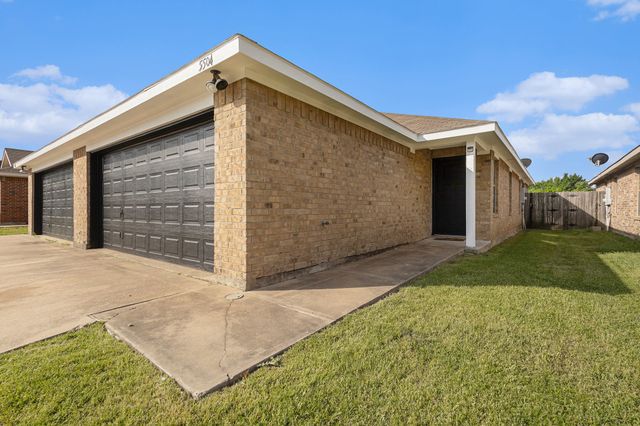 5506 Homestead Road, Arlington, TX 76017