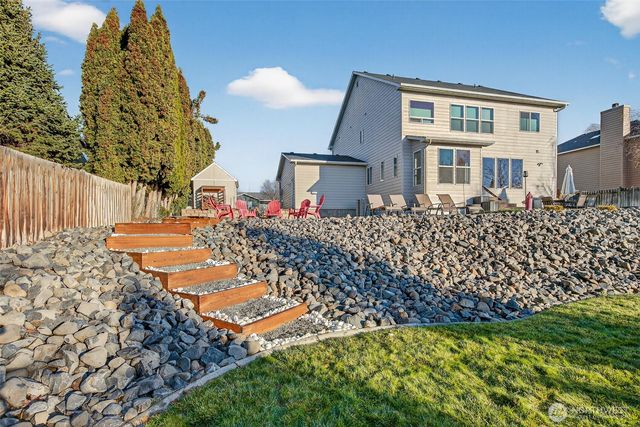 2429 Highland View Drive, East Wenatchee, WA 98802