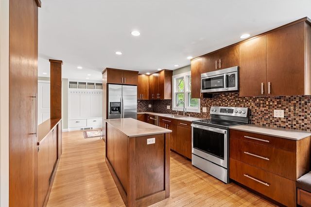 69 Plain Road, Wayland, MA 01778