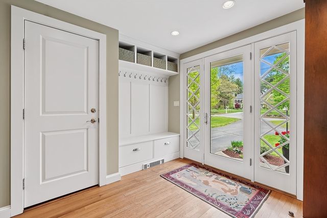69 Plain Road, Wayland, MA 01778