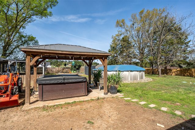 15549 County Road 1104, Flint, TX 75762