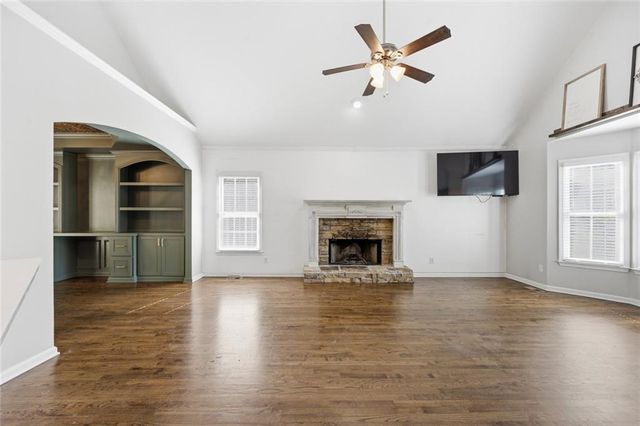 2041 Castlemaine Circle, Woodstock, GA 30189