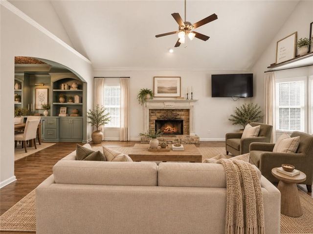 2041 Castlemaine Circle, Woodstock, GA 30189