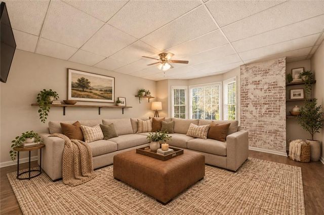 2041 Castlemaine Circle, Woodstock, GA 30189