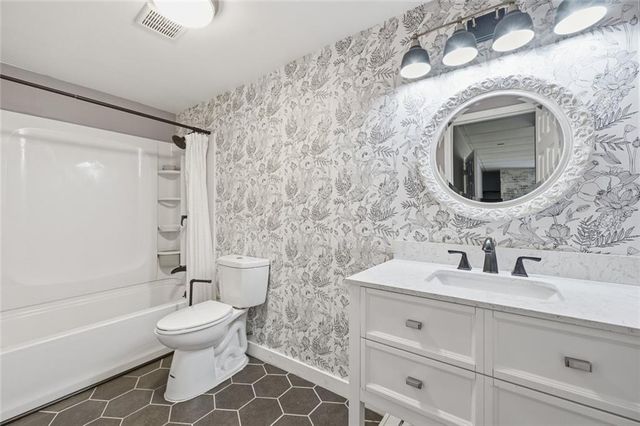 2041 Castlemaine Circle, Woodstock, GA 30189