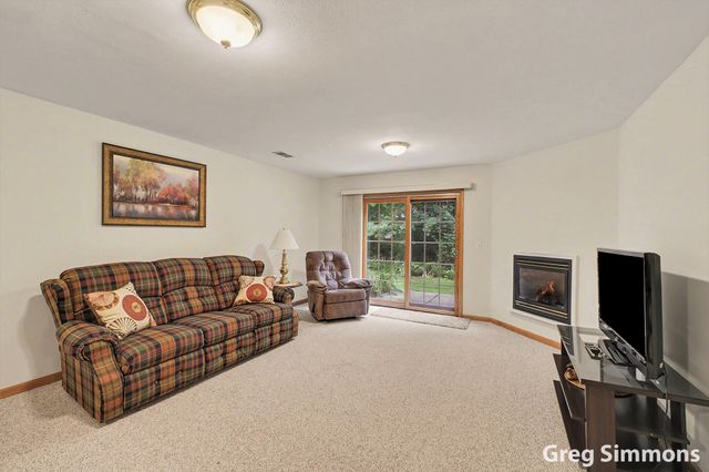 2579 Falcon Pointe Drive Nw, City Of Walker, MI 49534