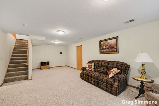 2579 Falcon Pointe Drive Nw, City Of Walker, MI 49534