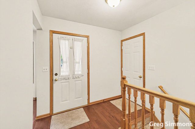2579 Falcon Pointe Drive Nw, City Of Walker, MI 49534
