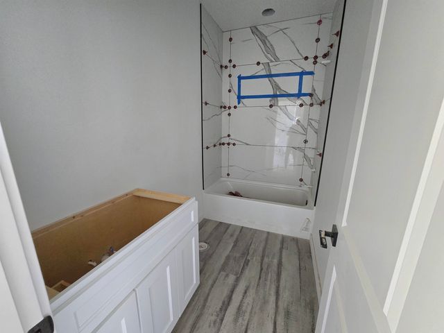 13366 Meadow Creek St, Williston, ND 58801