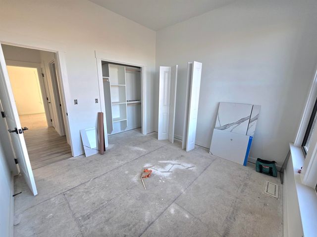 13366 Meadow Creek St, Williston, ND 58801