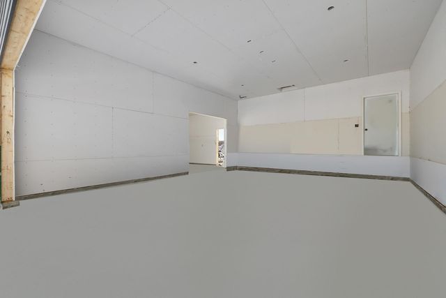 13366 Meadow Creek St, Williston, ND 58801