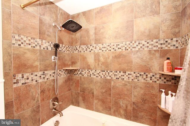 2738 AXE FACTORY RD, Philadelphia, PA 19152