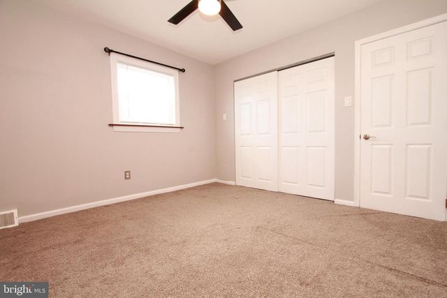 2738 AXE FACTORY RD, Philadelphia, PA 19152