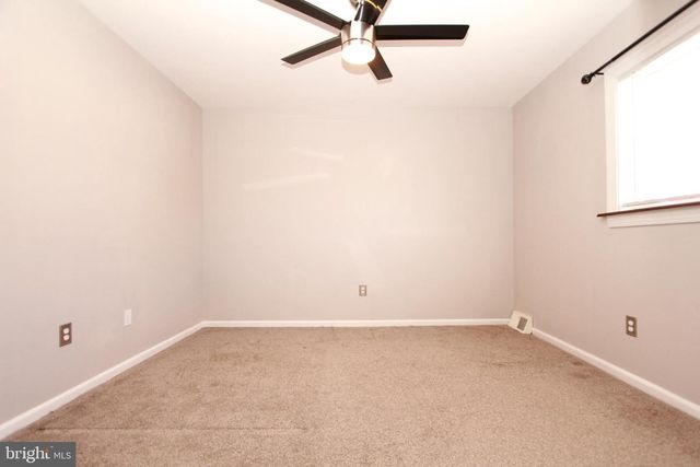 2738 AXE FACTORY RD, Philadelphia, PA 19152