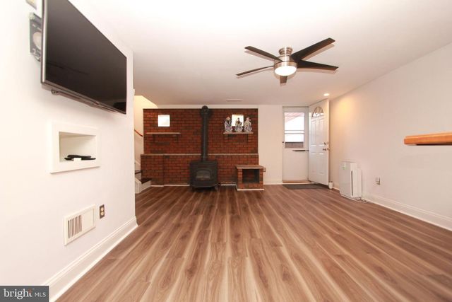 2738 AXE FACTORY RD, Philadelphia, PA 19152