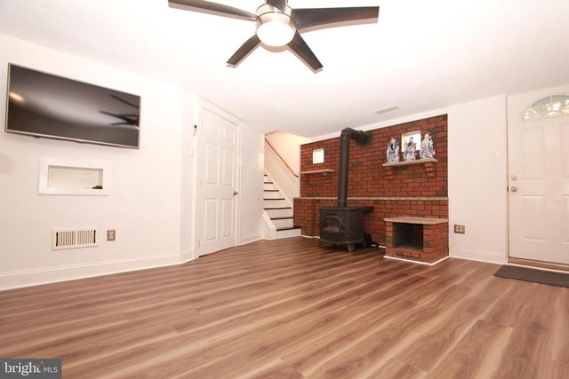 2738 AXE FACTORY RD, Philadelphia, PA 19152