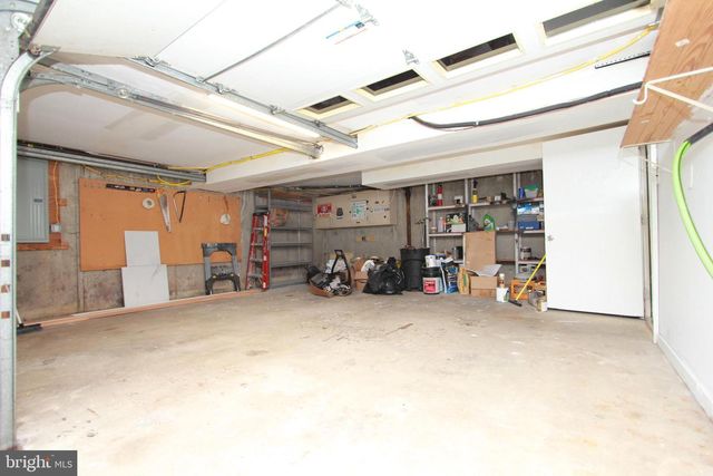 2738 AXE FACTORY RD, Philadelphia, PA 19152