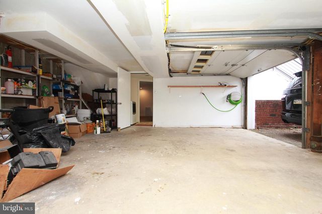 2738 AXE FACTORY RD, Philadelphia, PA 19152