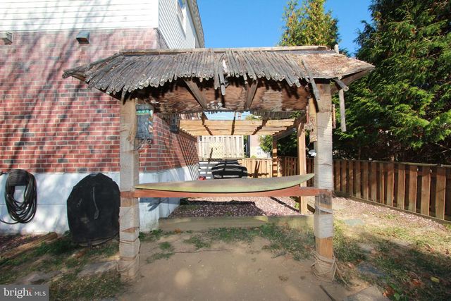 2738 AXE FACTORY RD, Philadelphia, PA 19152