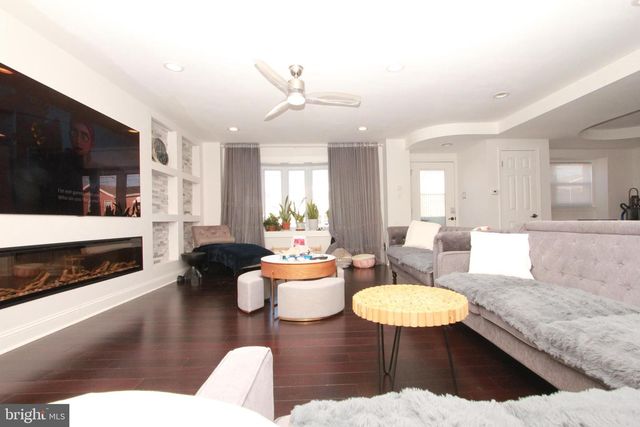 2738 AXE FACTORY RD, Philadelphia, PA 19152