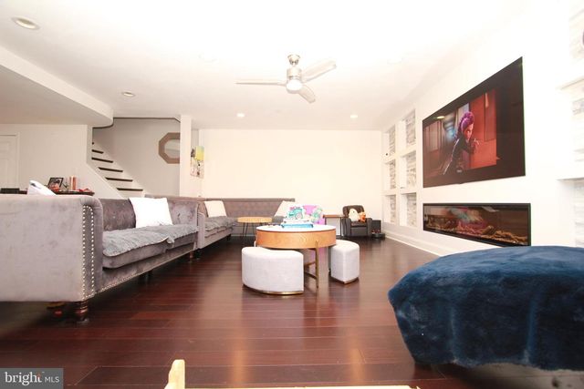 2738 AXE FACTORY RD, Philadelphia, PA 19152