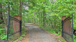 7296 BURKE LN, Warrenton, VA 20186