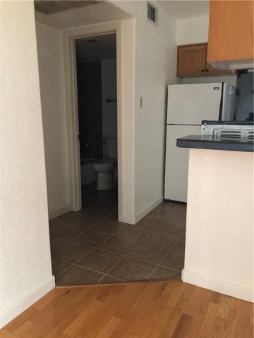 112 W 38TH ST 202, Austin, TX 78705