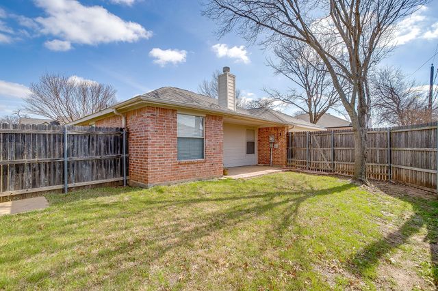 5518 Chimney Rock Drive, Arlington, TX 76017